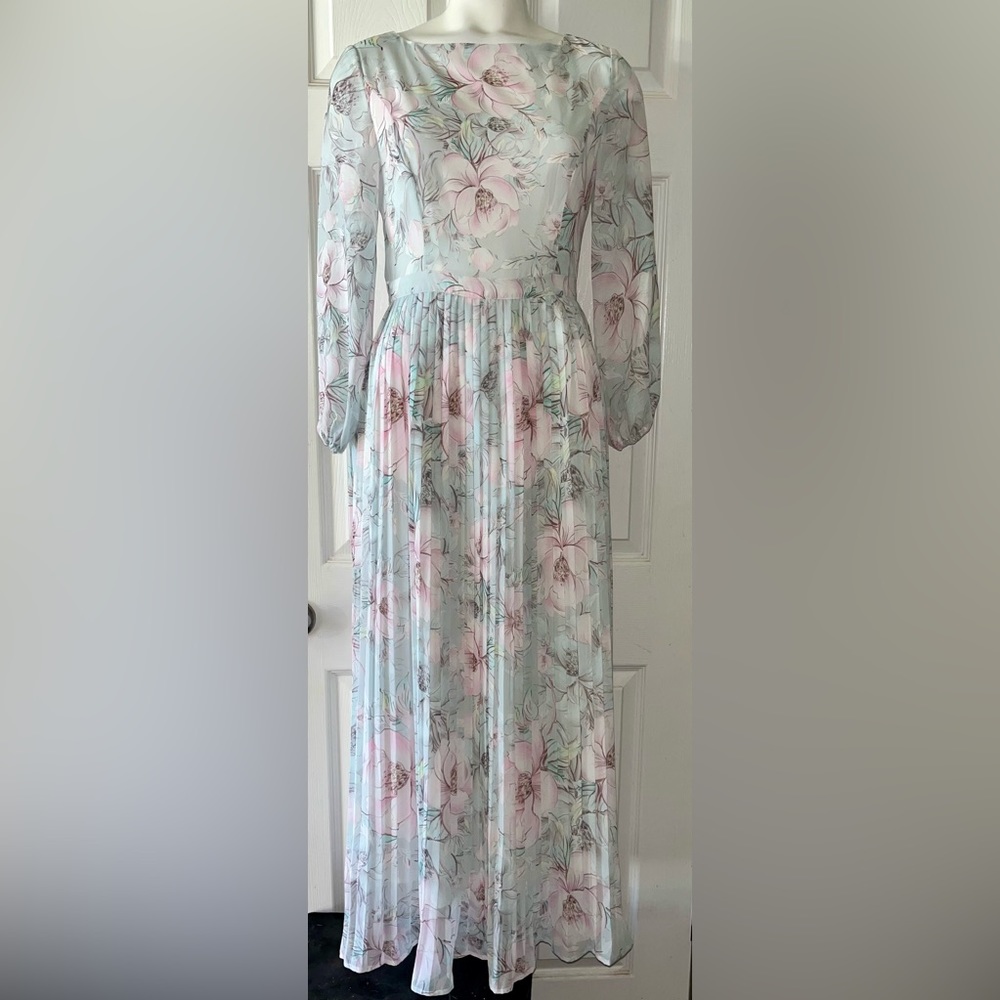 Vogue Showroom Tessa Floral Print Dress Women’s size Small